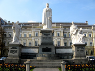 Картинка памятник княгине ольге города киев украина михайловская площадь княгиня ольга