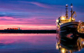 Картинка корабли грузовые суда причал