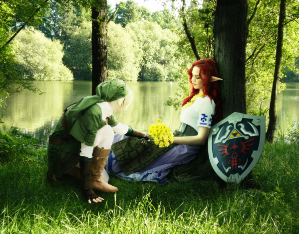 Обои картинки фото разное, компьютерный, дизайн, щит, природа, река, деревья, сапоги, эльфы, букет, трава, креатив