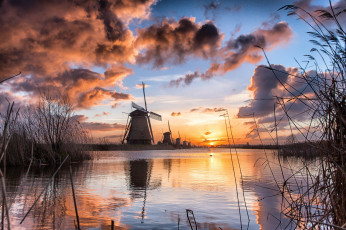 Картинка разное мельницы свет облака река утро