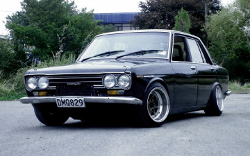 Картинка автомобили nissan datsun
