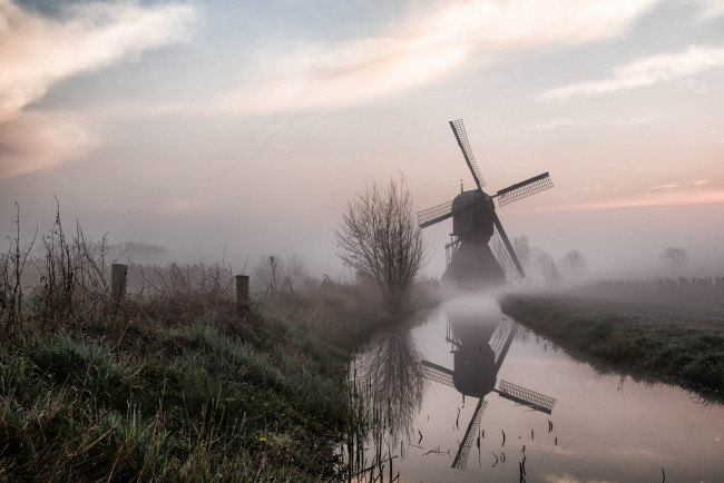 Обои картинки фото разное, мельницы, мельница, туман, река, утро