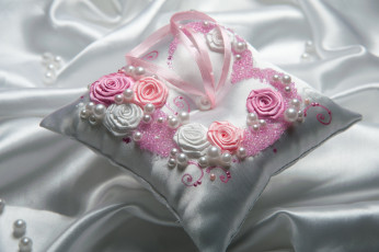 Картинка разное ремесла +поделки +рукоделие бусинки подушка