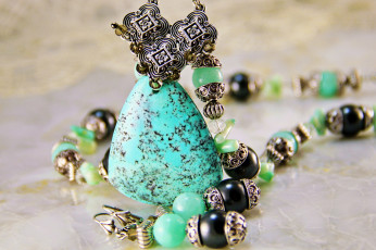 Картинка разное украшения +аксессуары +веера фон украшение бижутерия ожерелье серьги бусы