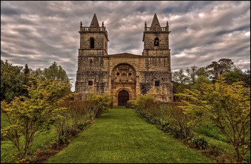 Картинка san+martin+de+cig& 220 enza города -+католические+соборы +костелы +аббатства церковь испания