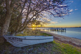 Картинка корабли лодки +шлюпки река лес