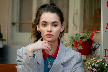 Картинка девушки -unsort+ брюнетки темноволосые взгляд лицо