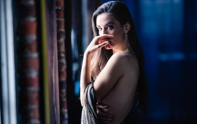 Обои картинки фото девушка, девушки, -unsort , брюнетки, темноволосые, модель