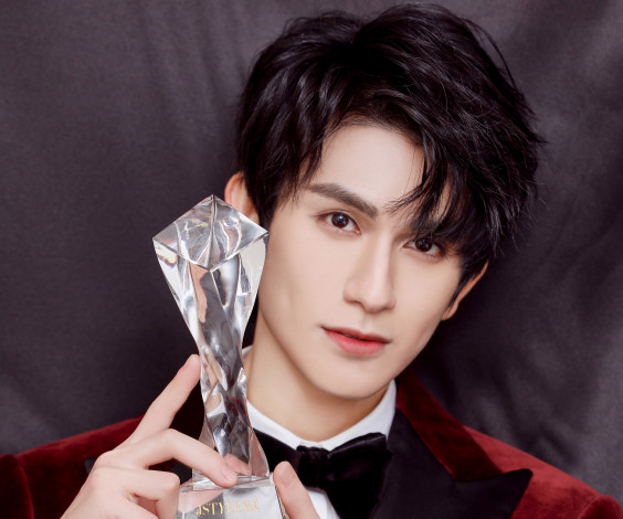 Обои картинки фото мужчины, zhu zanjin, zhu, zanjin, чжу, цзаньцзинь