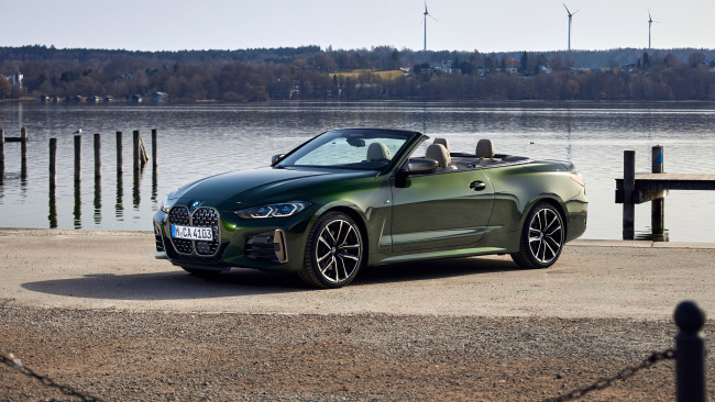 Обои картинки фото bmw m440i xdrive cabrio 2021, автомобили, bmw, бмв, кабриолет, зеленый, причал, m440i, xdrive, cabrio, 2021