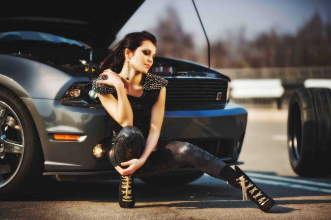 Обои картинки фото автомобили, авто, девушками, сати, казанова, ford, mustang