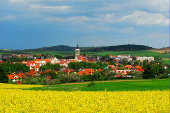 Картинка Чехия jind& 345 ich& 367 hradec города пейзажи пейзаж дома поля
