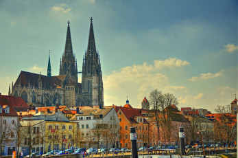 Картинка города регенсбург германия дома собор