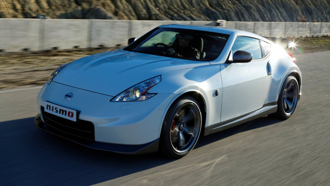 Обои картинки фото nissan, 370, автомобили, datsun, Япония, motor, co, ltd