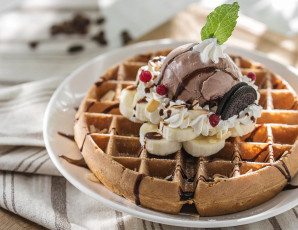 Картинка еда мороженое +десерты вафля банан