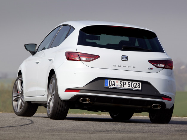 Обои картинки фото автомобили, seat, leon, 2014, светлый, cupra