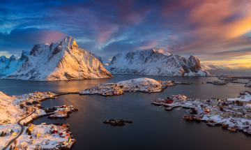 Картинка города -+пейзажи облака фьорд свет городок исландия небо зима