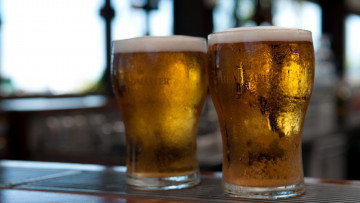 Картинка еда напитки +пиво пена бокал пиво