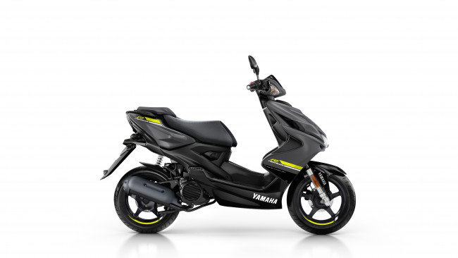 Обои картинки фото мотоциклы, мотороллеры, yamaha