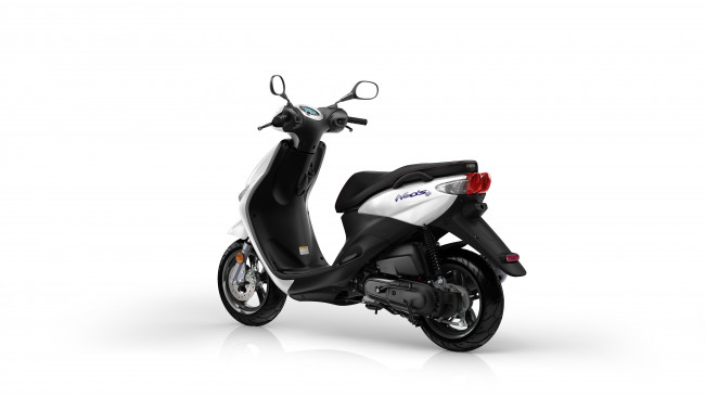 Обои картинки фото мотоциклы, мотороллеры, yamaha