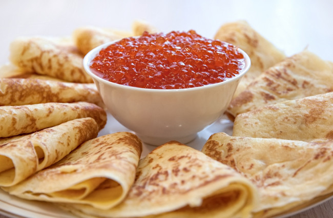 Обои картинки фото еда, блины,  оладьи, икра, красная