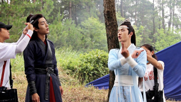 Картинка разное знаменитости ван ибо сяо чжан съемки люди костюмы