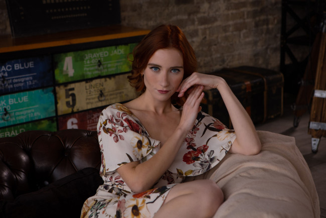 Обои картинки фото девушка - girl, девушки, - рыжеволосые и разноцветные, девушка, разноцветная, сексуальная, милая, модель, красивая, супер, сладкая, лапочка, симпатичная, классная, нежная, идеальная, няша, яркая, игривая, великолепная, обаятельная, жгучая, спокойная, удивительная