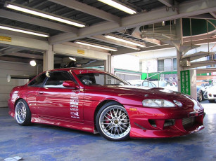 Картинка автомобили nissan datsun