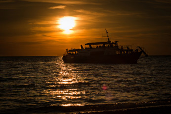 Картинка корабли другое прогулочное судно море закат