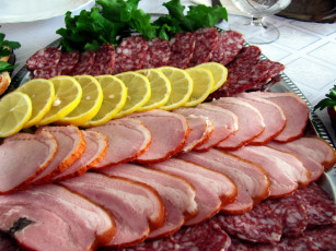 Картинка еда колбасные+изделия ассорти колбаса ветчина лимон
