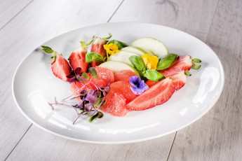 Картинка еда клубника +земляника ягоды