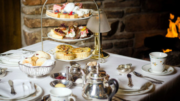 Картинка еда пирожные +кексы +печенье лакомство печенье стол сладкий