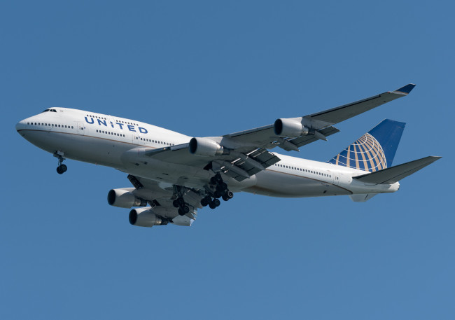 Обои картинки фото boeing 747-400, авиация, пассажирские самолёты, авиалайнер