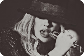 Картинка orianthi музыка orianthi+panagaris женщина