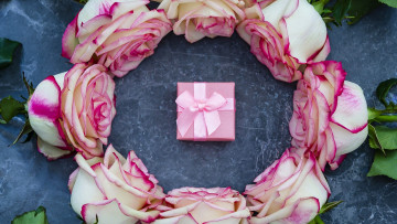 обоя праздничные, подарки и коробочки, подарок, розы