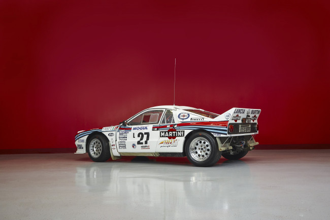 Обои картинки фото автомобили, lancia