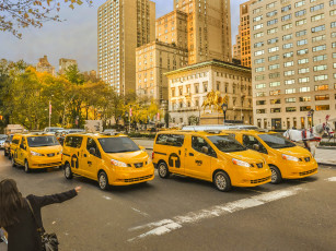 Картинка автомобили nissan datsun us-spec желтый nv200 taxi