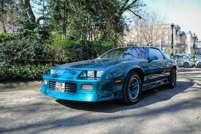 Обои картинки фото chevrolet camaro rs, автомобили, выставки и уличные фото, стоянка, авто, синий