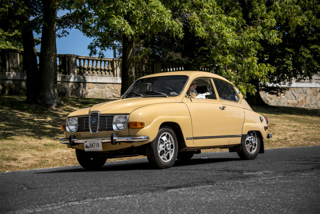 Обои картинки фото saab 96, автомобили, saab, автошоу, автопробег, выставка