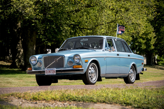 Обои картинки фото volvo 164, автомобили, volvo, автошоу, выставка, автопробег