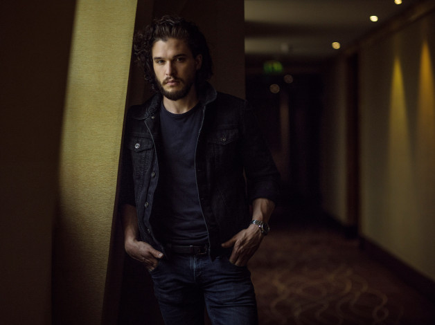 Обои картинки фото мужчины, kit harington, kit, harington, актер