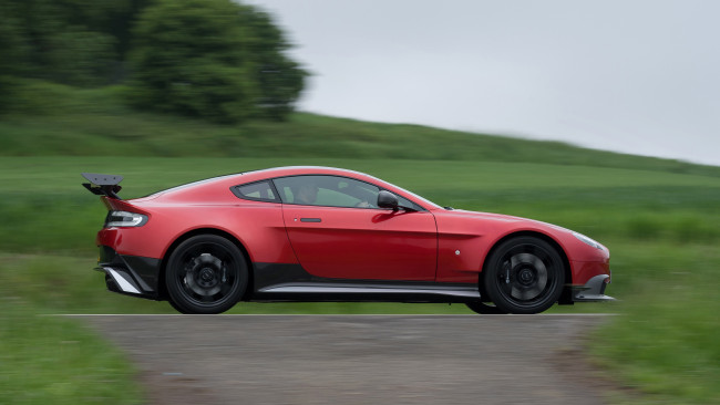 Обои картинки фото автомобили, aston martin, vantage, 2016г, uk-spec, aston, martin, gt8