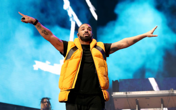 обоя drake stage, музыка, -временный, мужчина