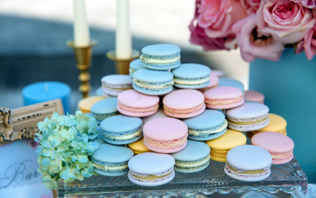 Обои картинки фото еда, макаруны, ассорти, печенье, лакомство