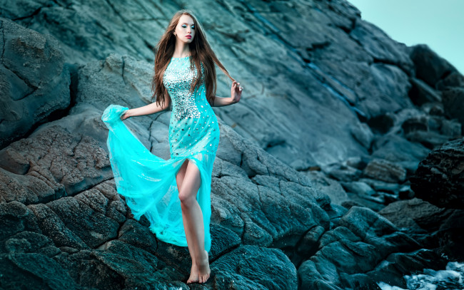 Обои картинки фото девушка в бирюзовом белье, девушки, - брюнетки,  шатенки, девушка, красивая, супер, секси, няша, нежная, классная, модница, лапочка, мадам