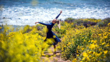 Картинка девушки -+блондинки +светловолосые блондинка танец