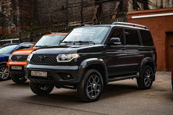 Картинка уаз+патриот автомобили выставки+и+уличные+фото уаз патриот внедорожники улица