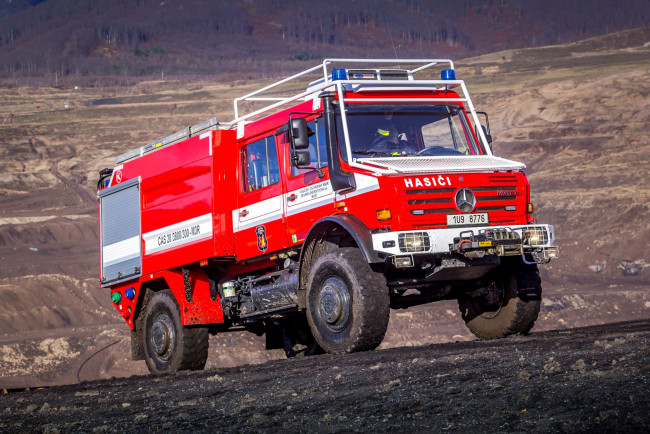 Обои картинки фото автомобили, пожарные машины, mercedes