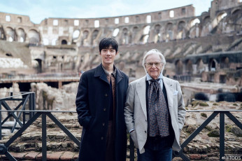 Картинка разное знаменитости сяо чжань модельер колизей