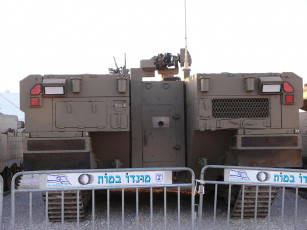 Картинка тяжёлый бтр «namer» техника военная